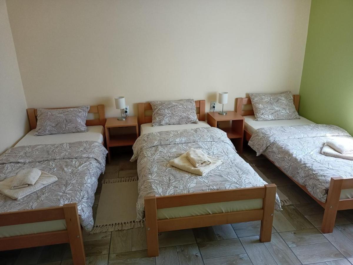 Apartman Fiva Apartment Pacir Exterior foto