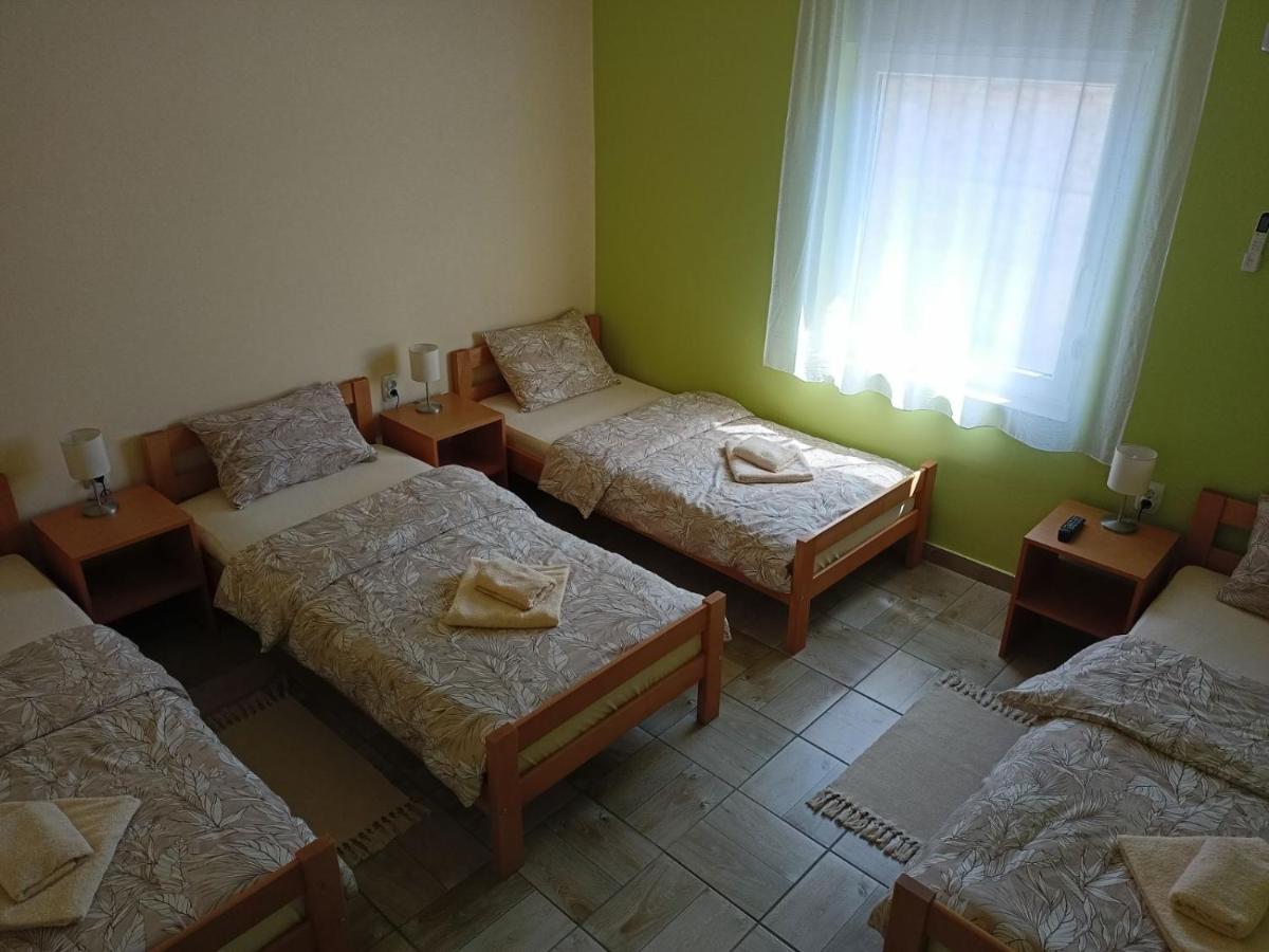 Apartman Fiva Apartment Pacir Exterior foto