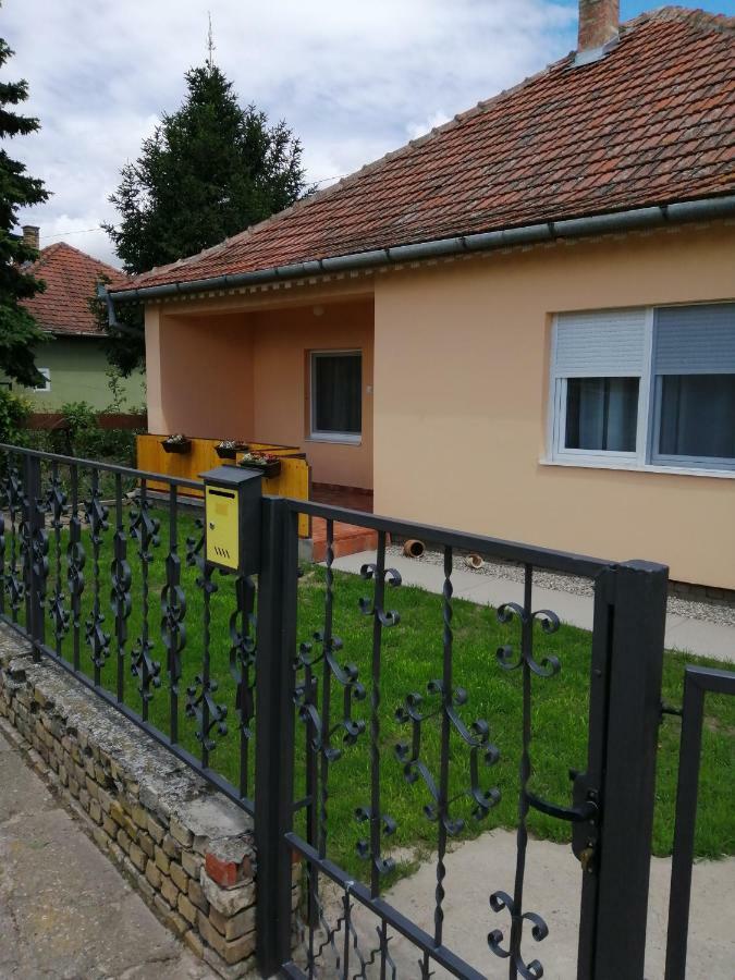 Apartman Fiva Apartment Pacir Exterior foto
